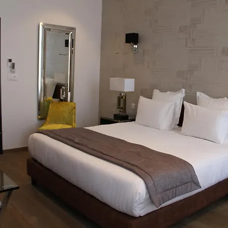 Le Dome Hotel 2*