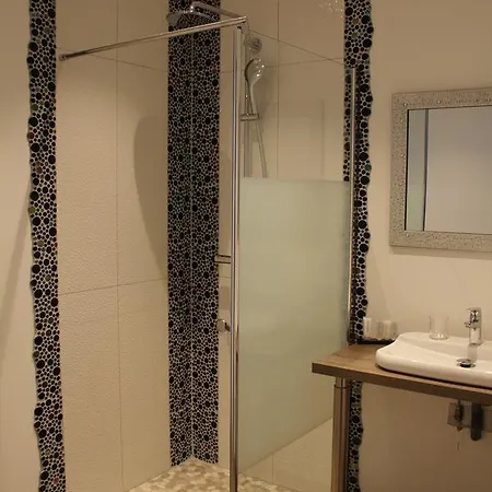 Le Dome Hotel 2*