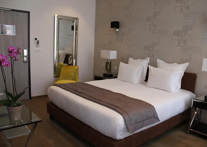 Le Dome Hotel 3*